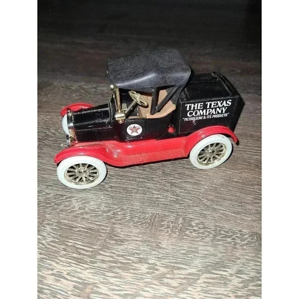 Ertl 1917 Ford Model T The Texas Company Texaco Diecast Coin Bank Truck Red Blk